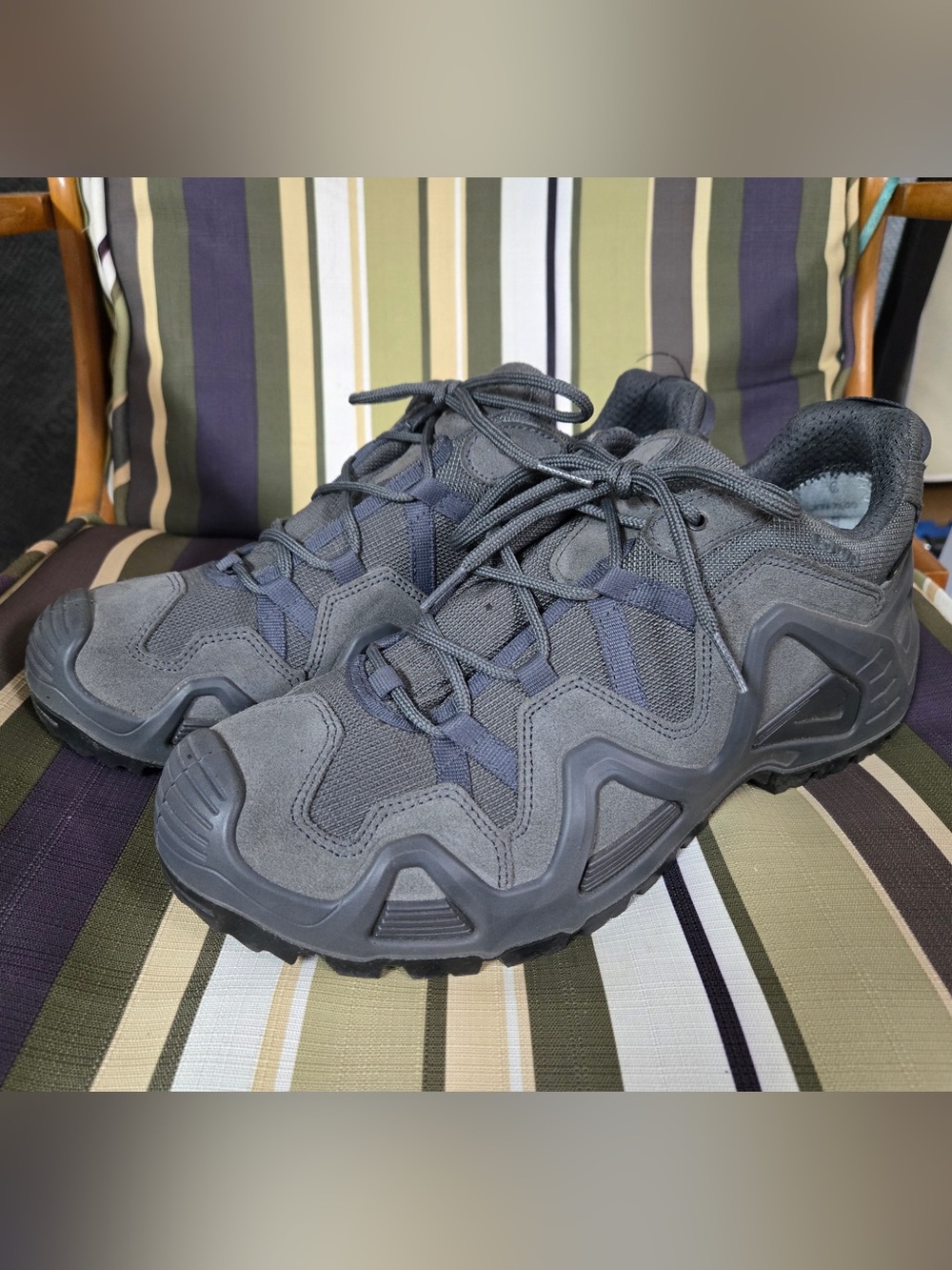 Lowa Zephyr Lo Gtx Outdoor Footwear Like New W/ Box